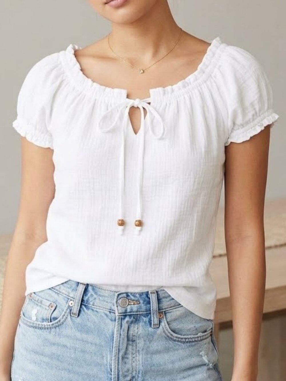 Chelsea & Theodore White Peasant Top Size Small